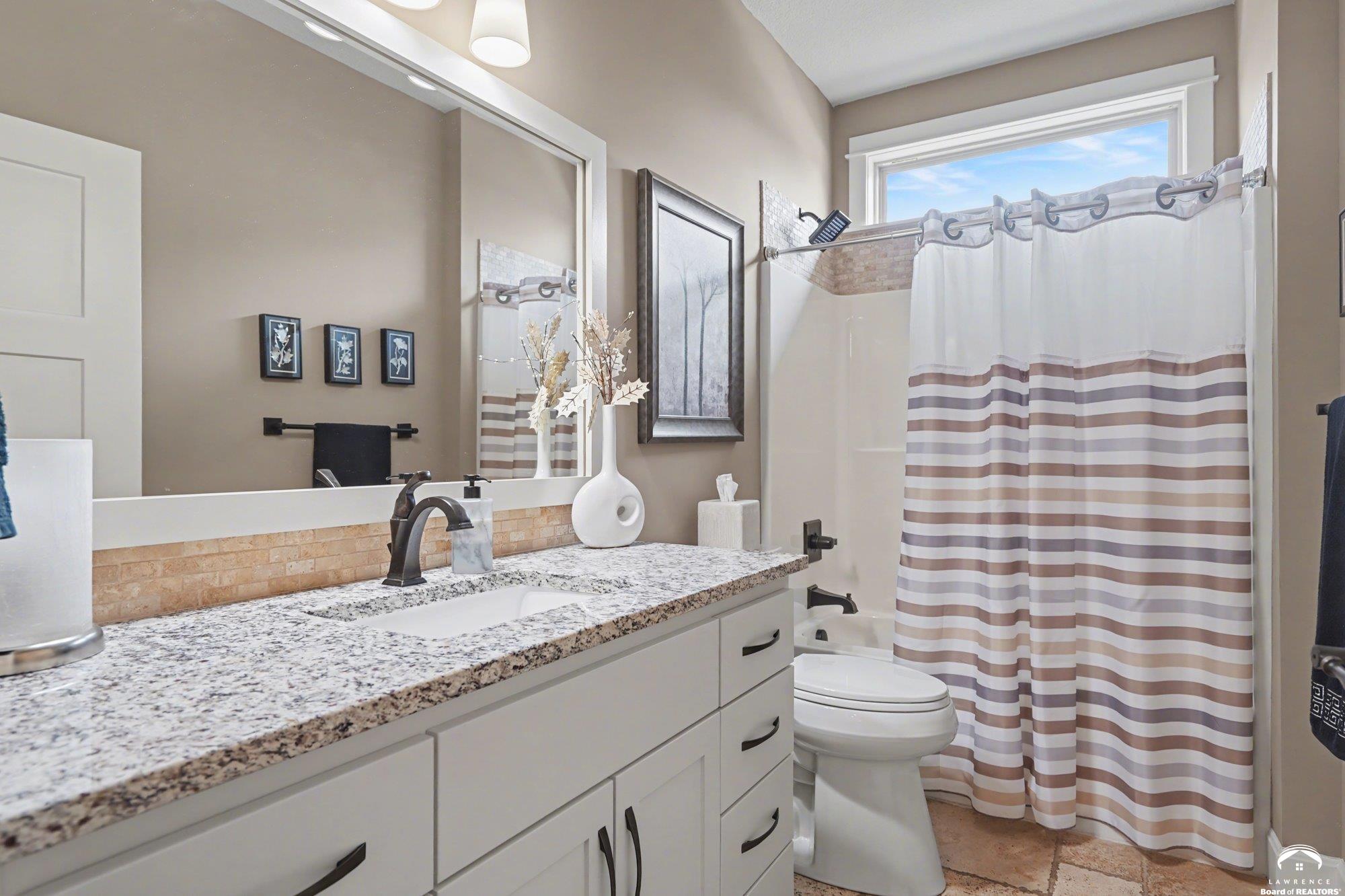 2250 Lake Pointe Drive, Unit 1900 Lawrence, KS 66049 - Photo 16 of 31