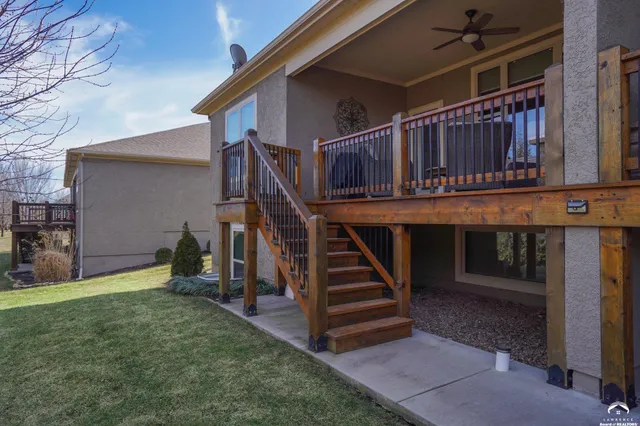 $550,000 | 2250 Lake Pointe Drive, Unit 1900, Lawrence, KS 66049