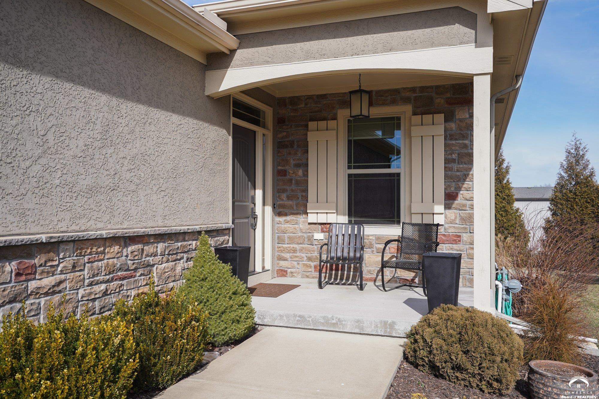 2250 Lake Pointe Drive, Unit 1900 Lawrence, KS 66049 - Photo 3 of 31