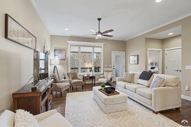 $550,000 | 2250 Lake Pointe Drive, Unit 1900, Lawrence, KS 66049