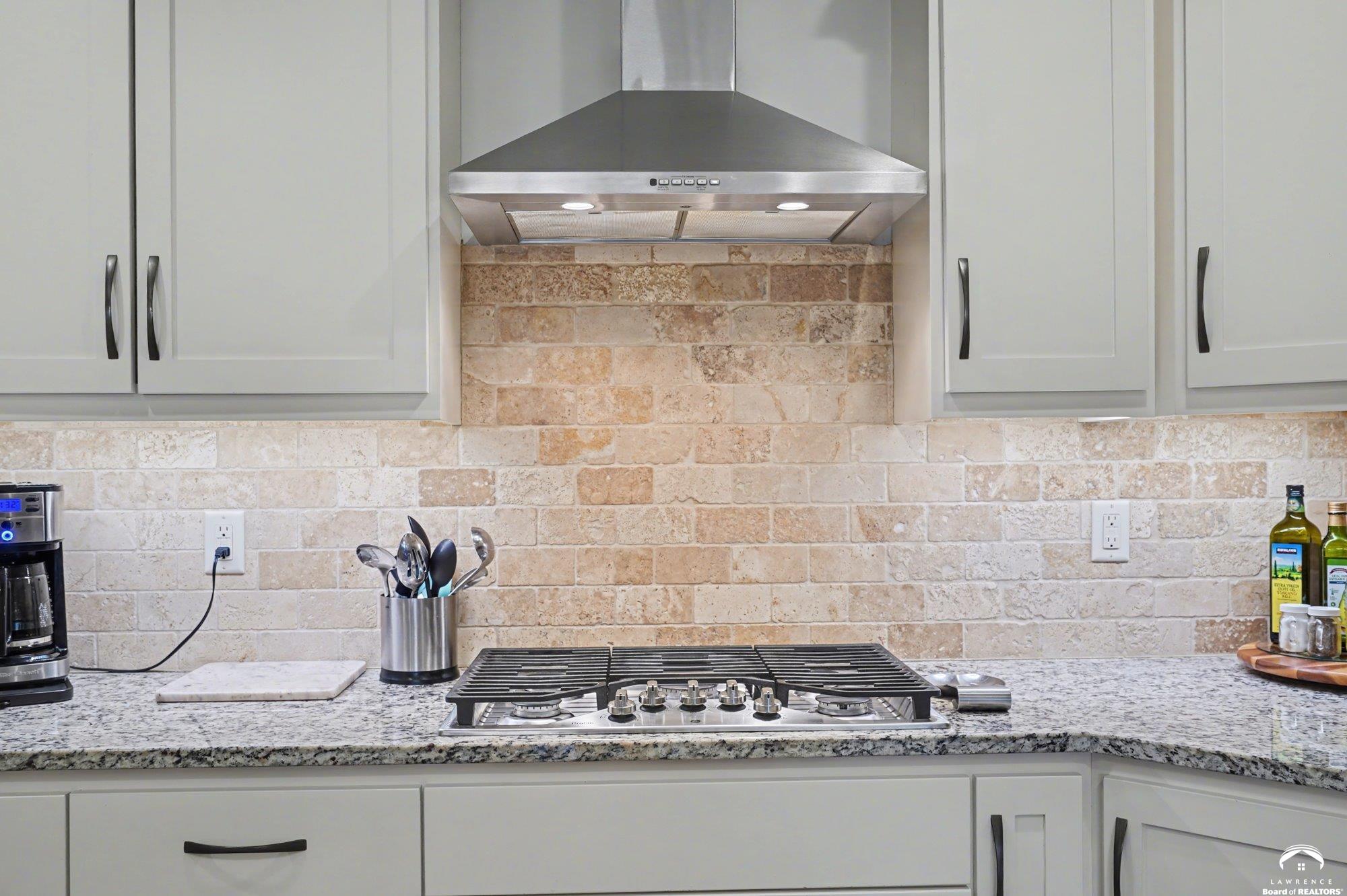 2250 Lake Pointe Drive, Unit 1900 Lawrence, KS 66049 - Photo 9 of 31