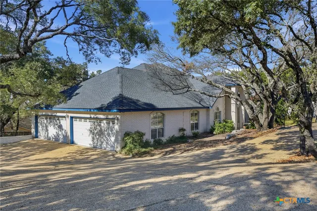 $750,000 | 29347 Grand Coteau Drive, Boerne, TX 78015