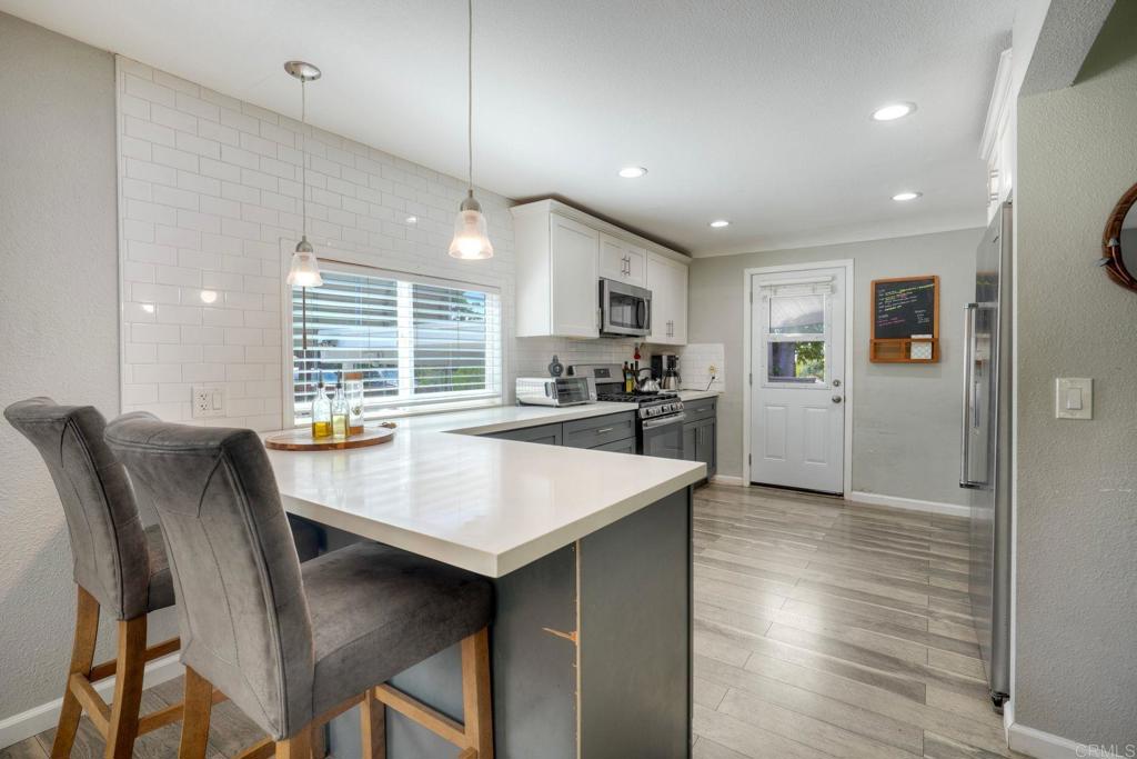 513 Smilax Road Vista, CA 92081 - Photo 11 of 42