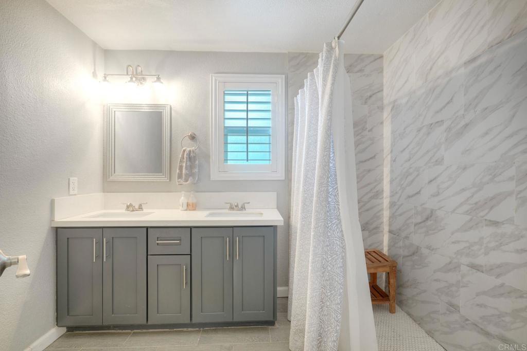 513 Smilax Road Vista, CA 92081 - Photo 21 of 42 Primary bath~