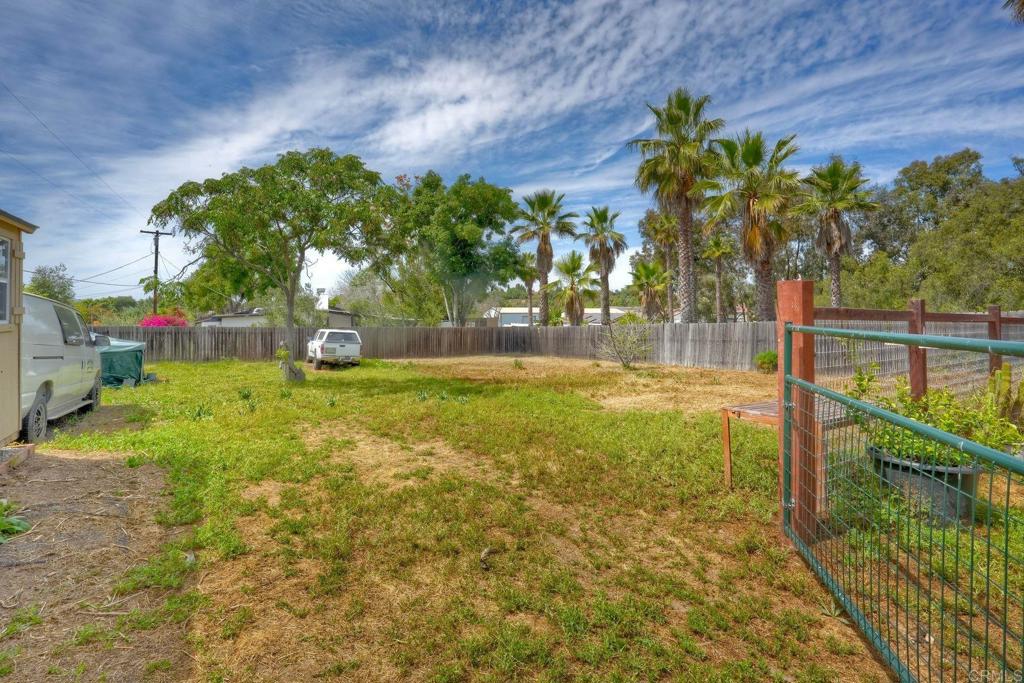 513 Smilax Road Vista, CA 92081 - Photo 33 of 42