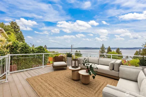 $799,000 | 8450 East Side Drive Northeast, Tacoma, WA 98422