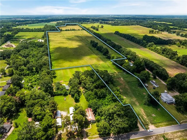 $324,000 | 6448 Baton Rouge Avenue, Mansura, LA 71350