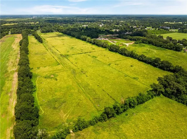 $324,000 | 6448 Baton Rouge Avenue, Mansura, LA 71350