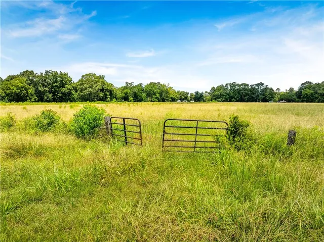 $324,000 | 6448 Baton Rouge Avenue, Mansura, LA 71350