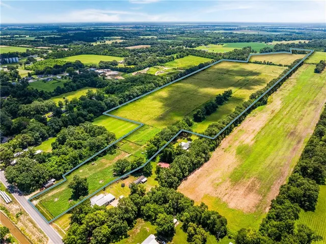 $324,000 | 6448 Baton Rouge Avenue, Mansura, LA 71350