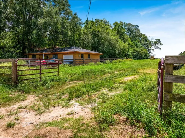 $324,000 | 6448 Baton Rouge Avenue, Mansura, LA 71350