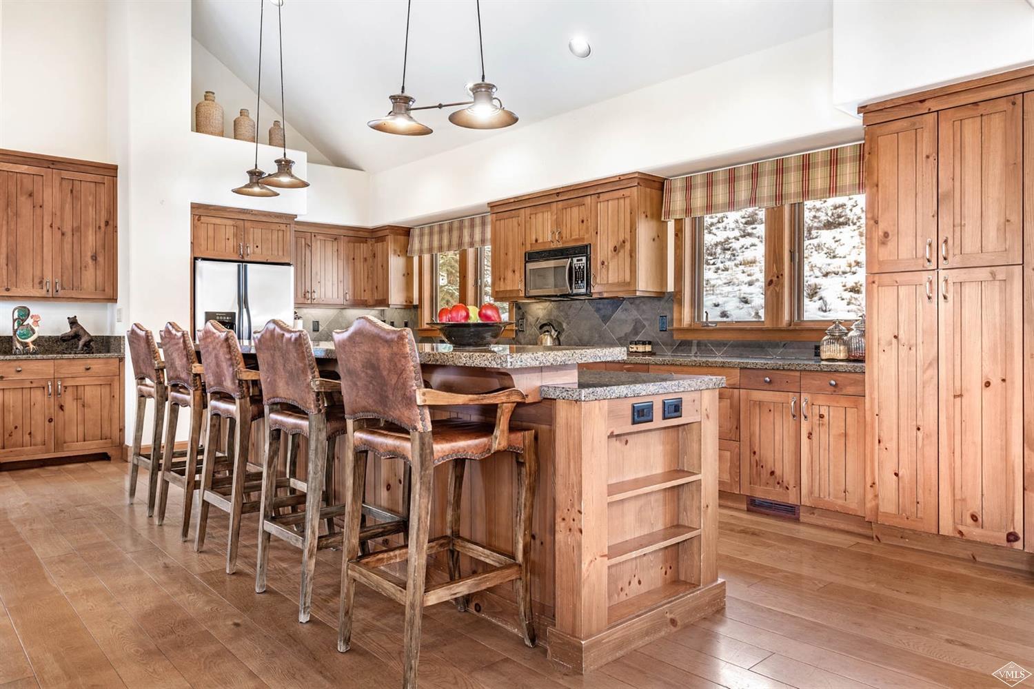 426 Cresta Road Edwards, CO 81632 - Photo 9 of 35 Additional Photo