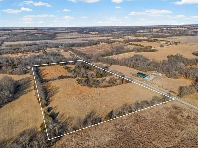 $270,000 | 10155 Liv 233, Chillicothe, MO 64601