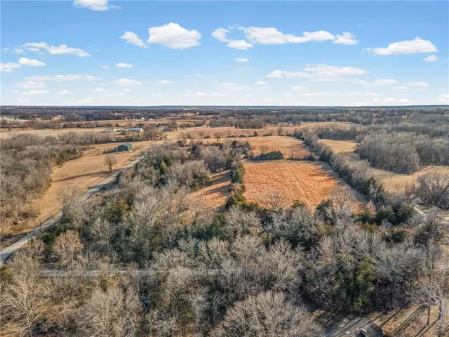 $270,000 | 10155 Liv 233, Chillicothe, MO 64601