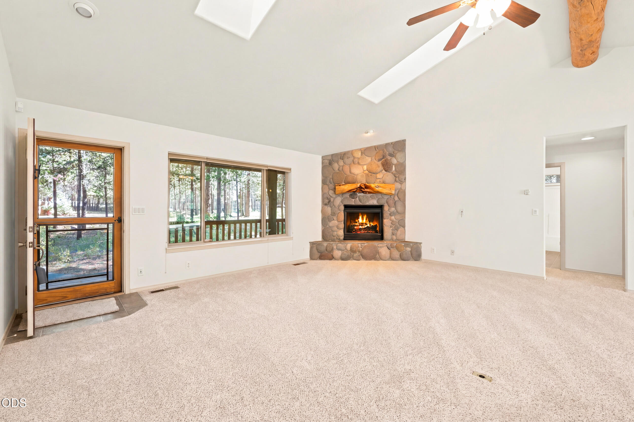 56718 Bandley Road Bend, OR 97707 - Photo 10 of 50