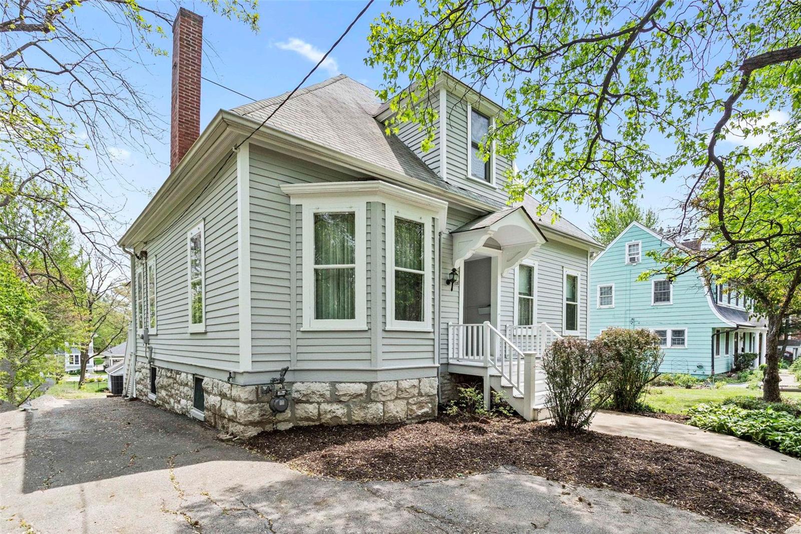 108 Jefferson Road St. Louis, MO 63119 - Photo 2 of 58 Gallery Image 2