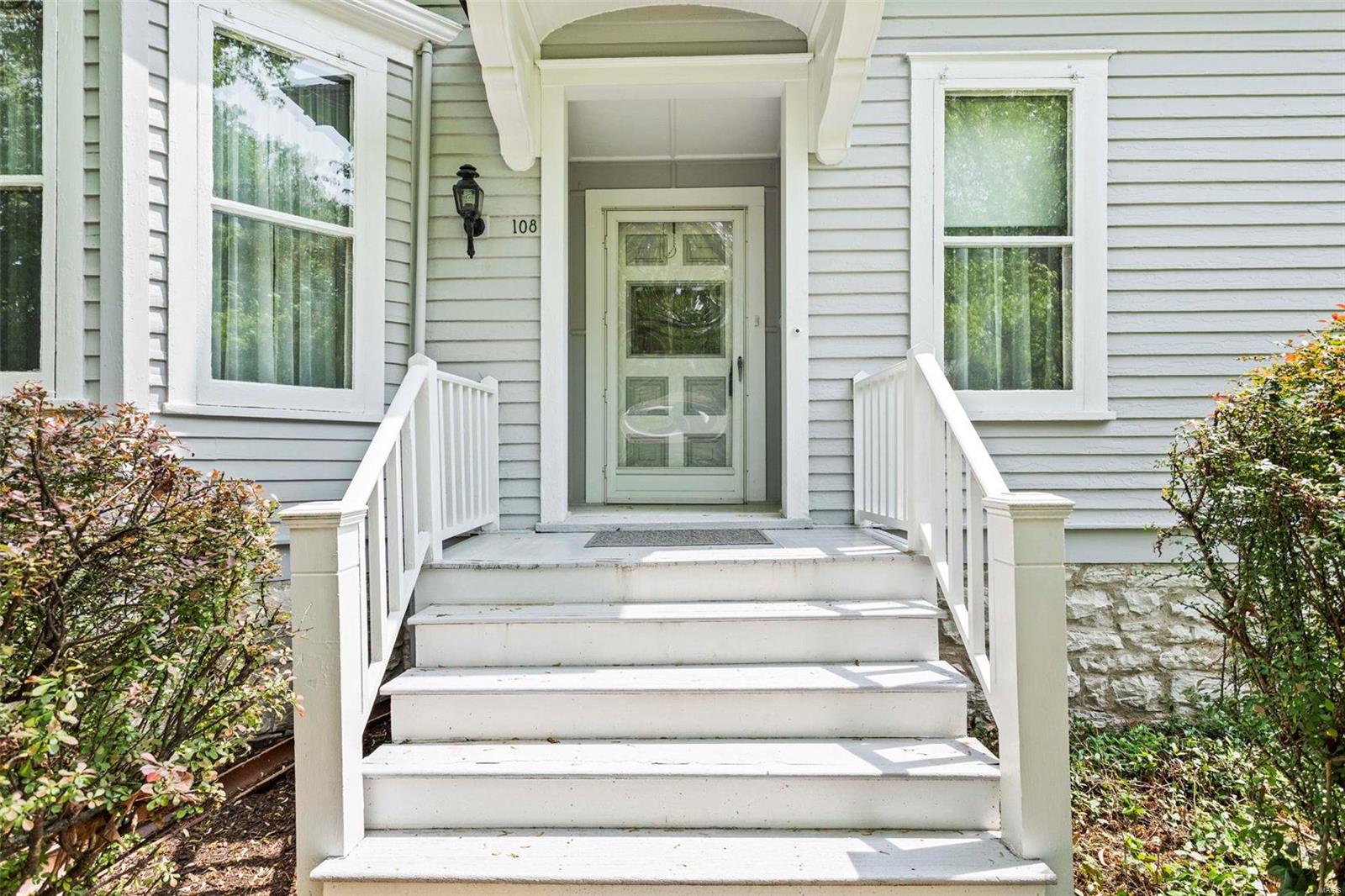 108 Jefferson Road St. Louis, MO 63119 - Photo 4 of 58 Gallery Image 4