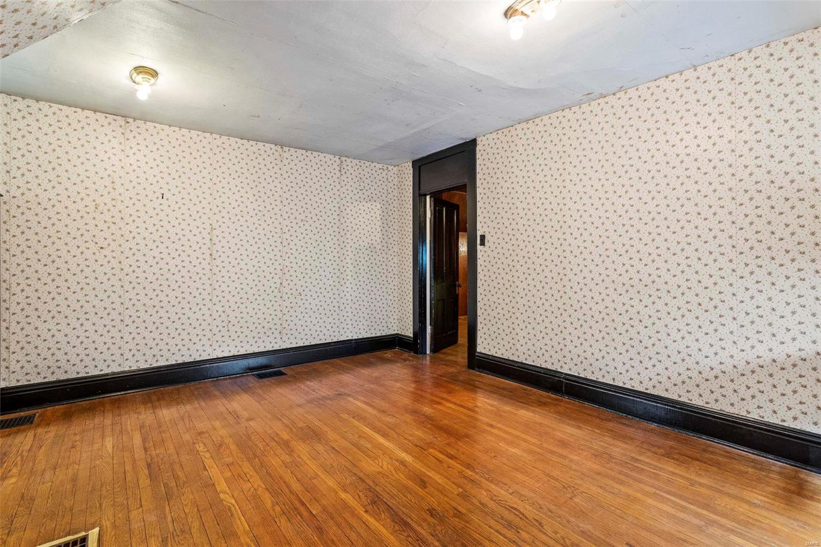 108 Jefferson Road St. Louis, MO 63119 - Photo 37 of 58 Gallery Image 37