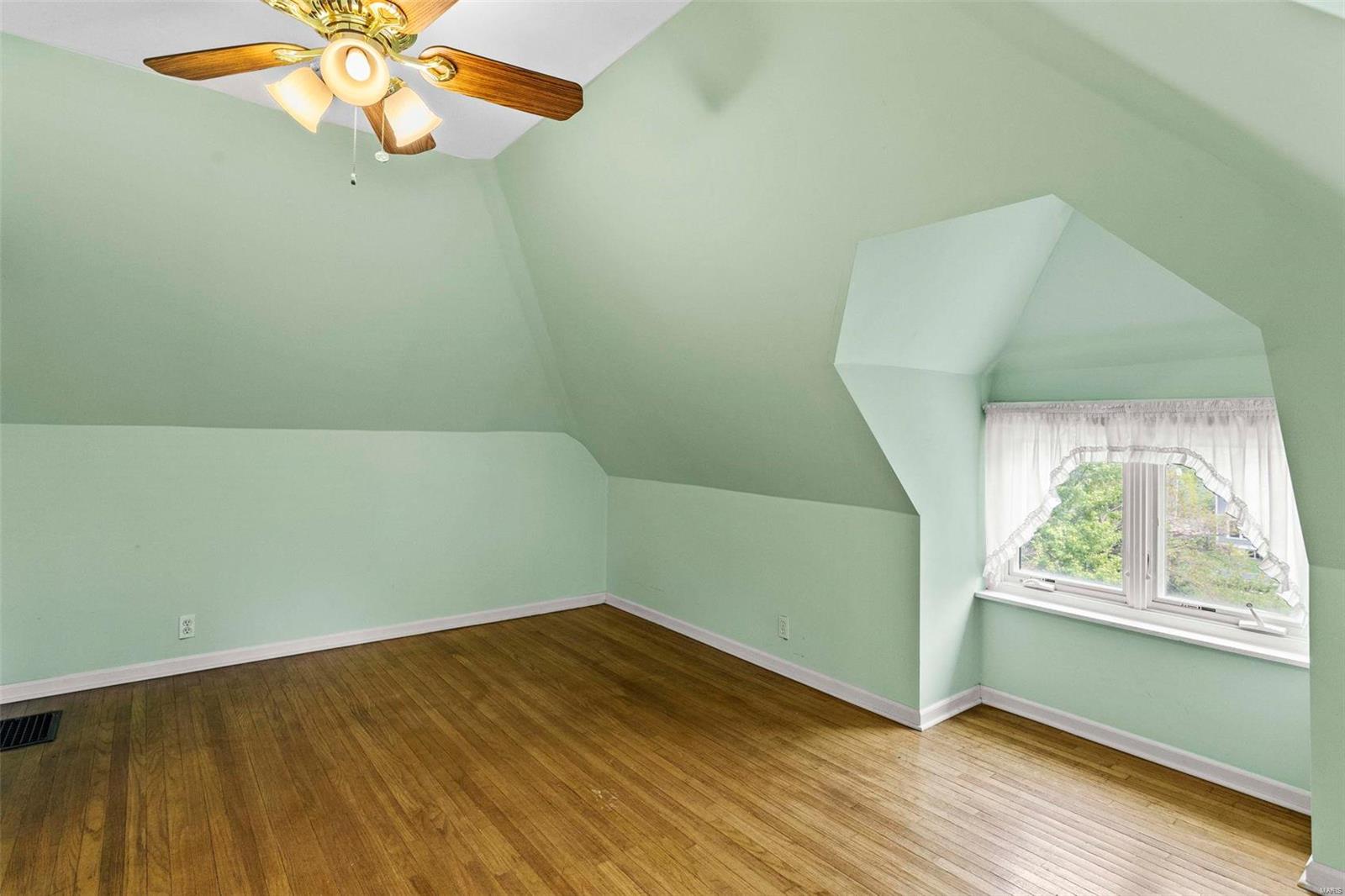 108 Jefferson Road St. Louis, MO 63119 - Photo 43 of 58 Gallery Image 43