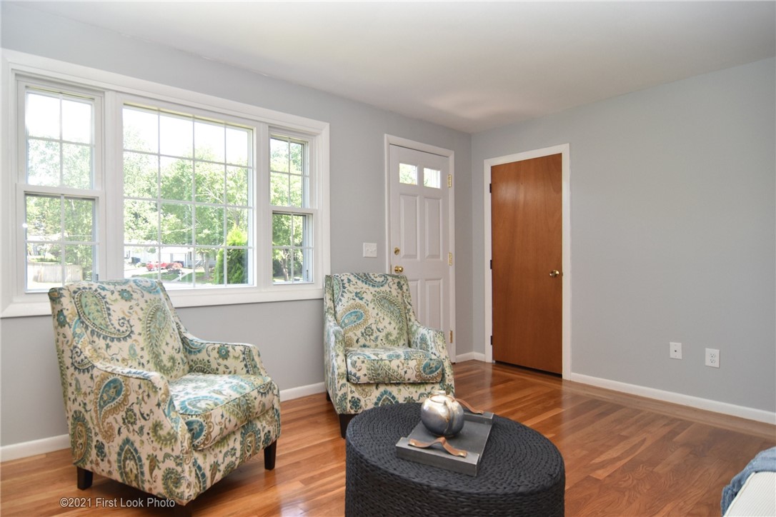 155 Rodney Road Warwick, RI 02889 - Photo 2 of 24