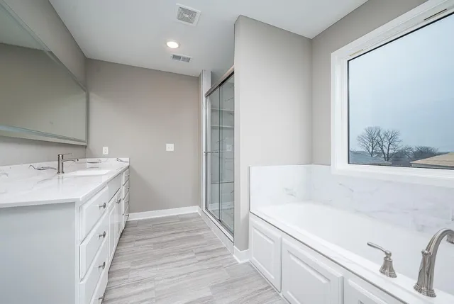 $419,950 | 931 168th Street, Basehor, KS 66007