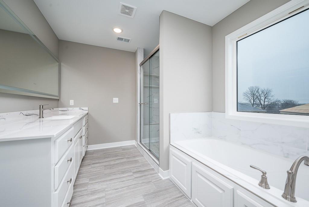 931 168th Street Basehor, KS 66007 - Photo 14 of 25