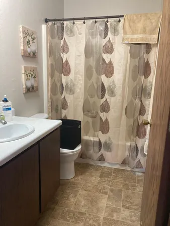 $925 | 311 West Bert Street, Unit 22, Lake Crystal, MN 56055