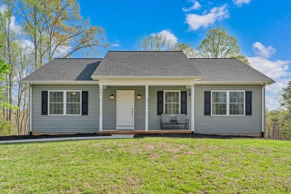 $479,900 | 101 Charmwood Circle, Moneta, VA 24121