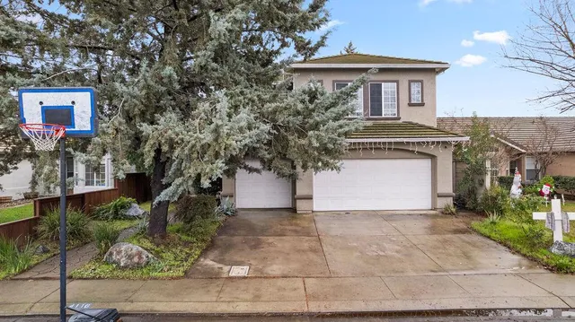 $465,000 | 4116 Desertaire Drive, Modesto, CA 95355