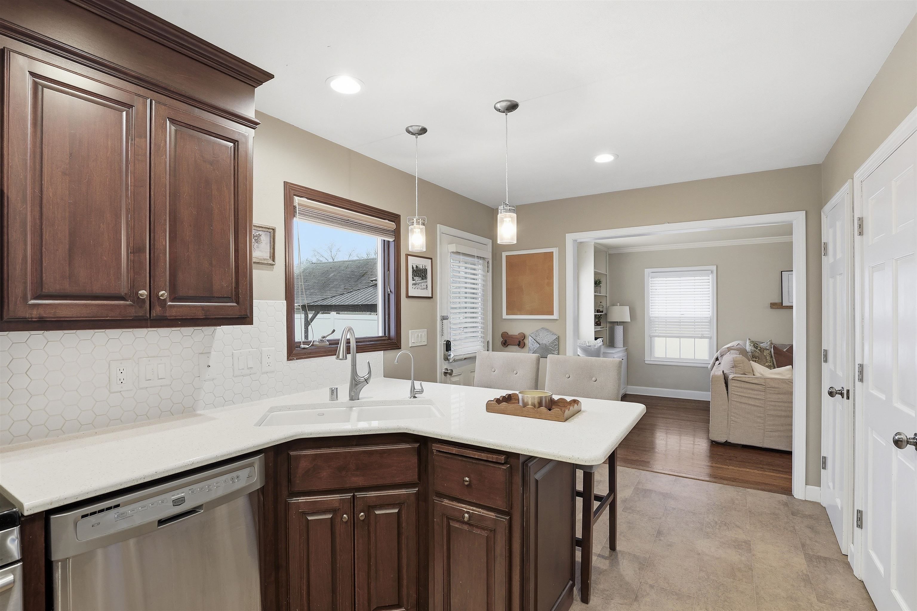 1820 North Superior Street Appleton, WI 54911 - Photo 12 of 31