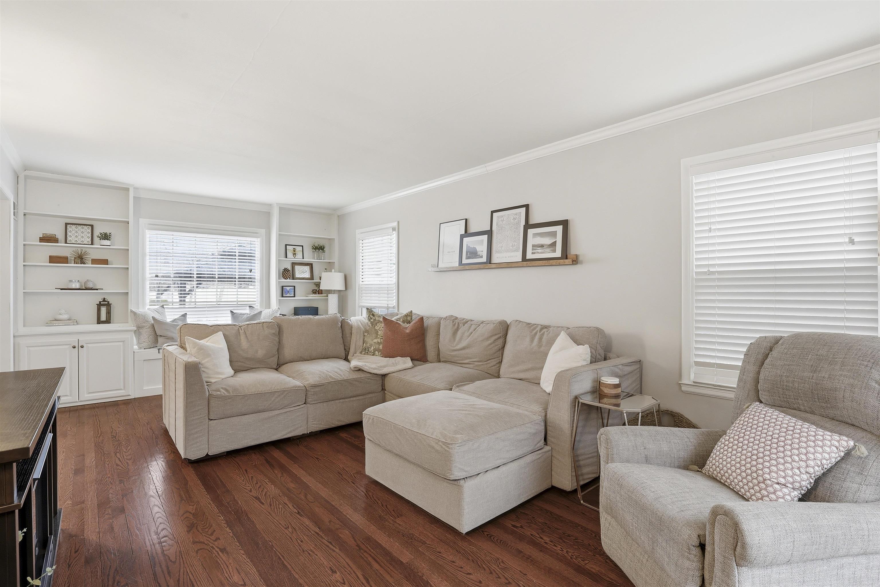 1820 North Superior Street Appleton, WI 54911 - Photo 2 of 31