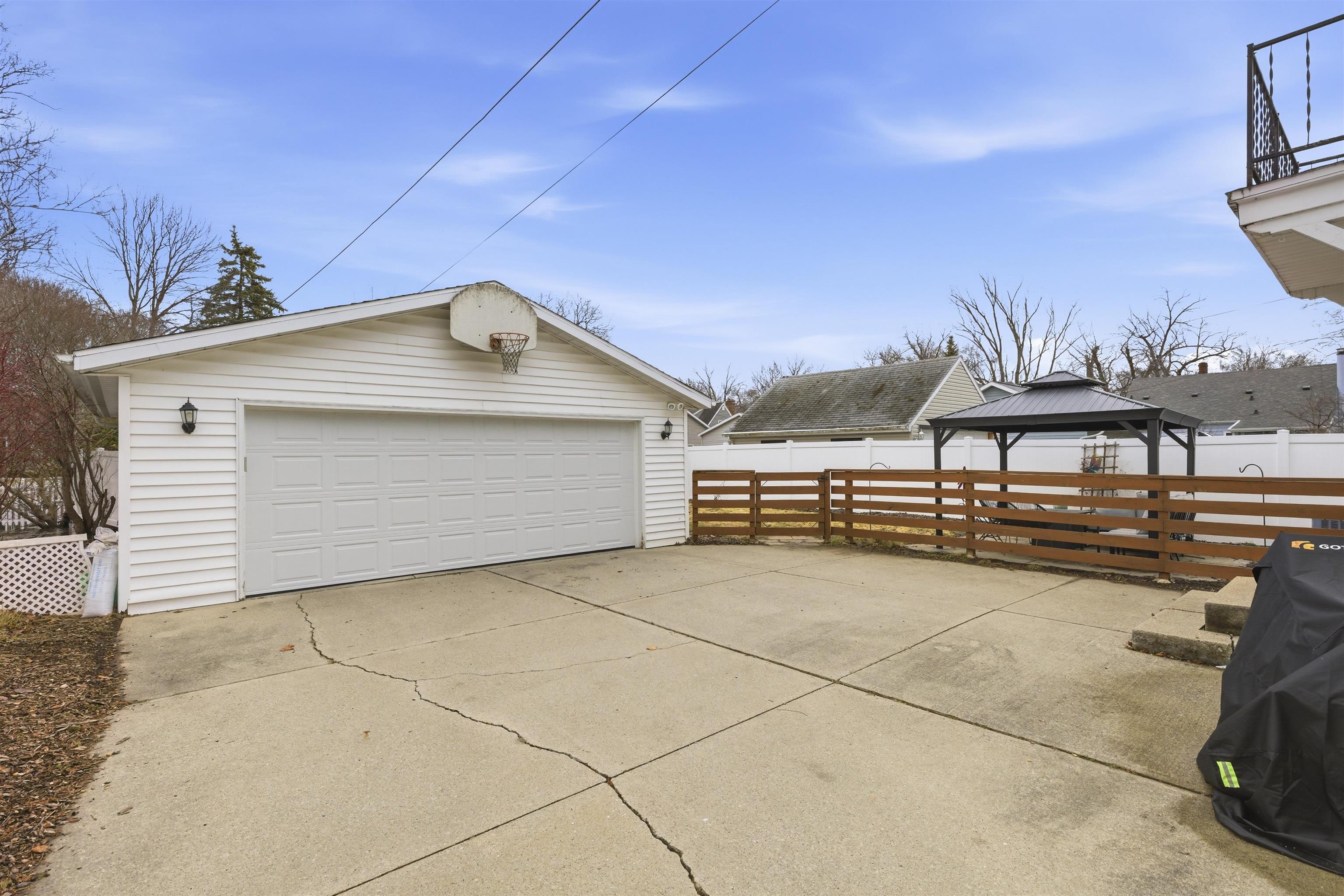 1820 North Superior Street Appleton, WI 54911 - Photo 26 of 31