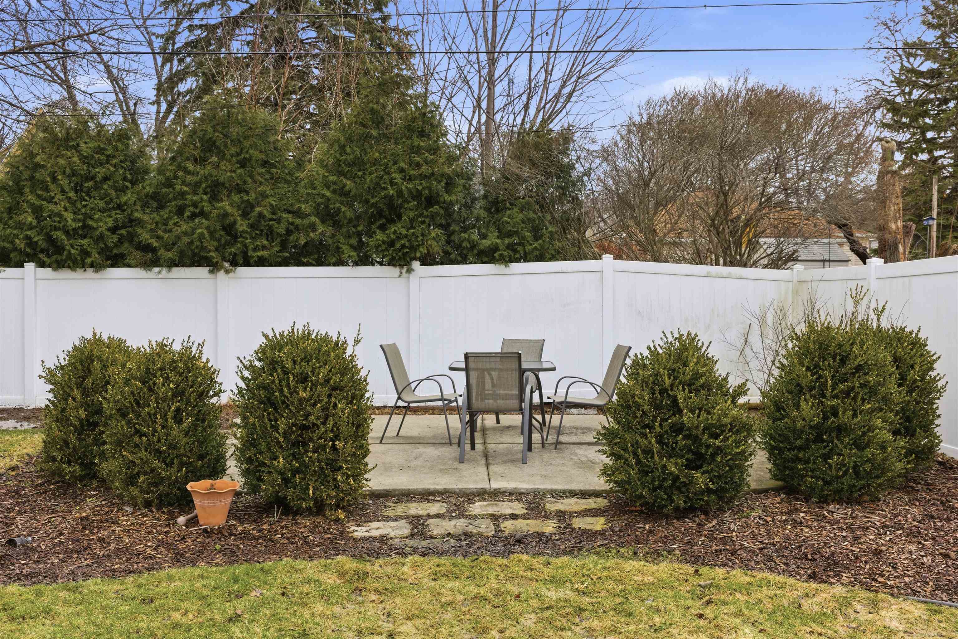 1820 North Superior Street Appleton, WI 54911 - Photo 29 of 31