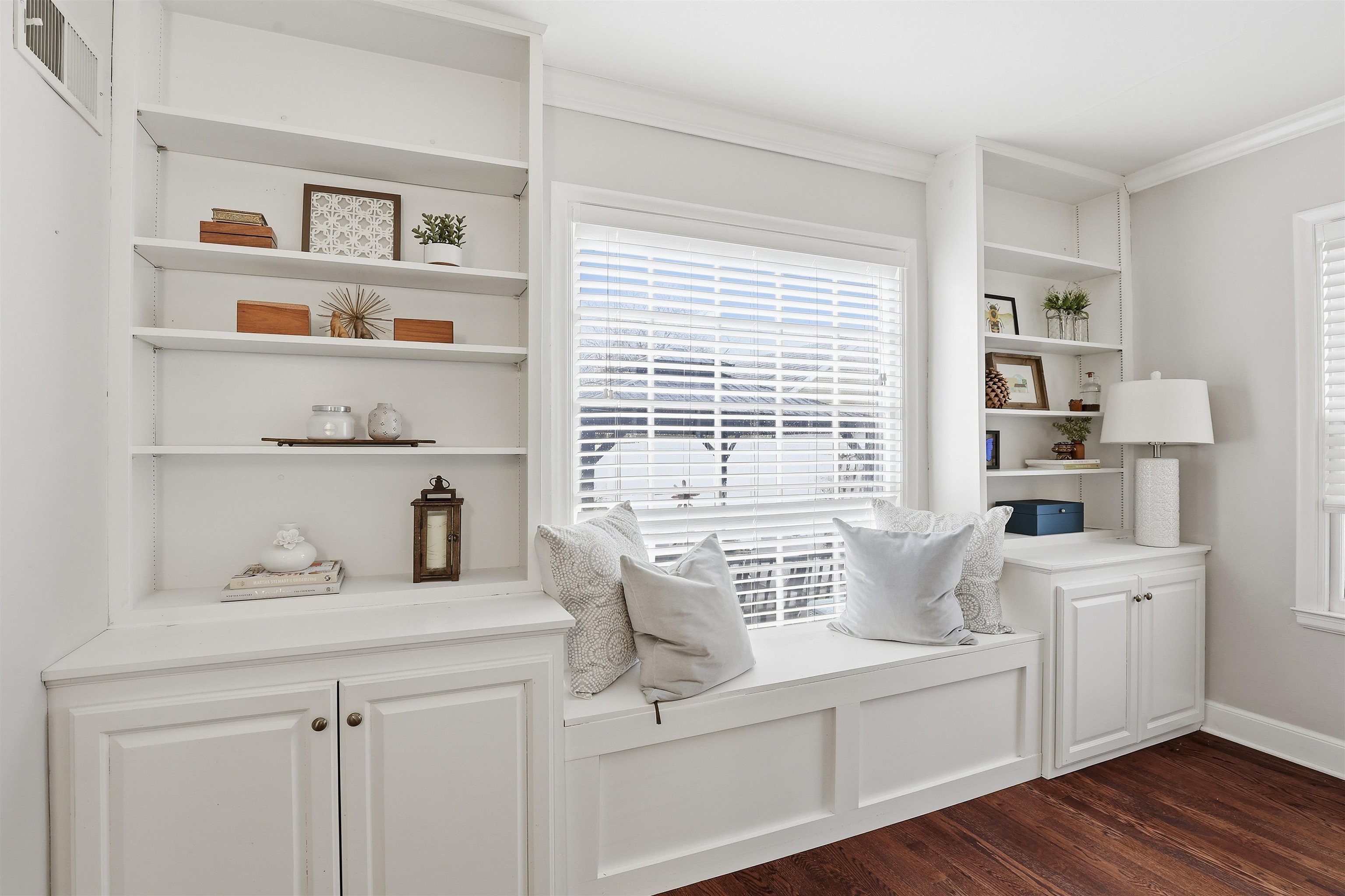 1820 North Superior Street Appleton, WI 54911 - Photo 4 of 31