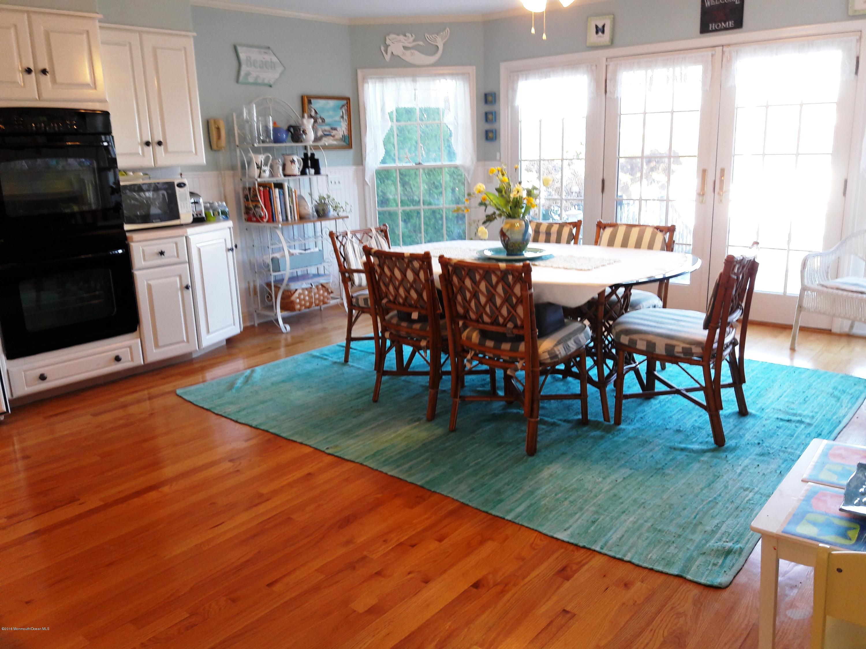 3209 River Road Point Pleasant, NJ 08742 - Photo 4 of 33 river kitchen