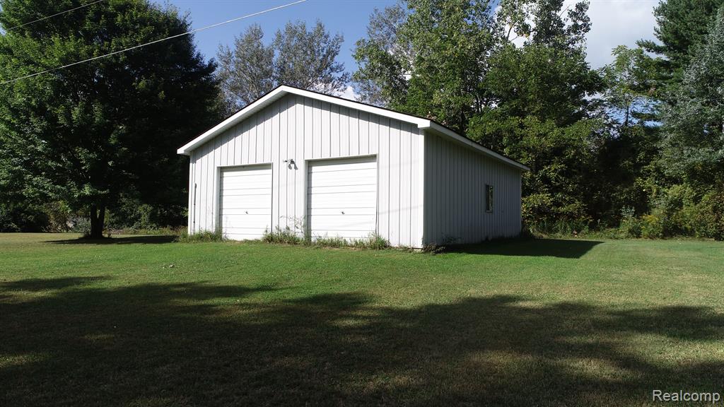 3430 Bohlman Road Dryden, MI 48428 - Photo 16 of 57
