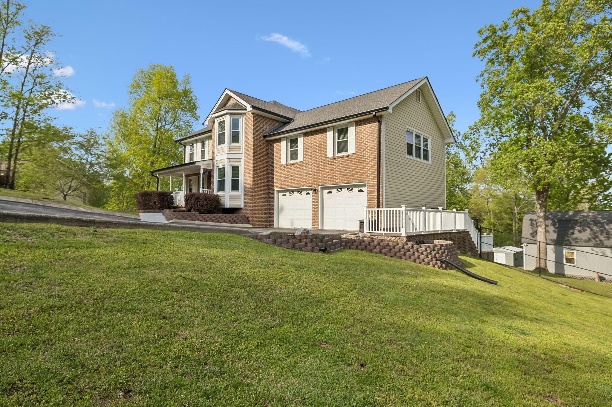 2931 Gold Point Circle South Hixson, TN 37343 - Photo 3 of 90 2-2931 Gold Point Cir S TN 37343 - 002