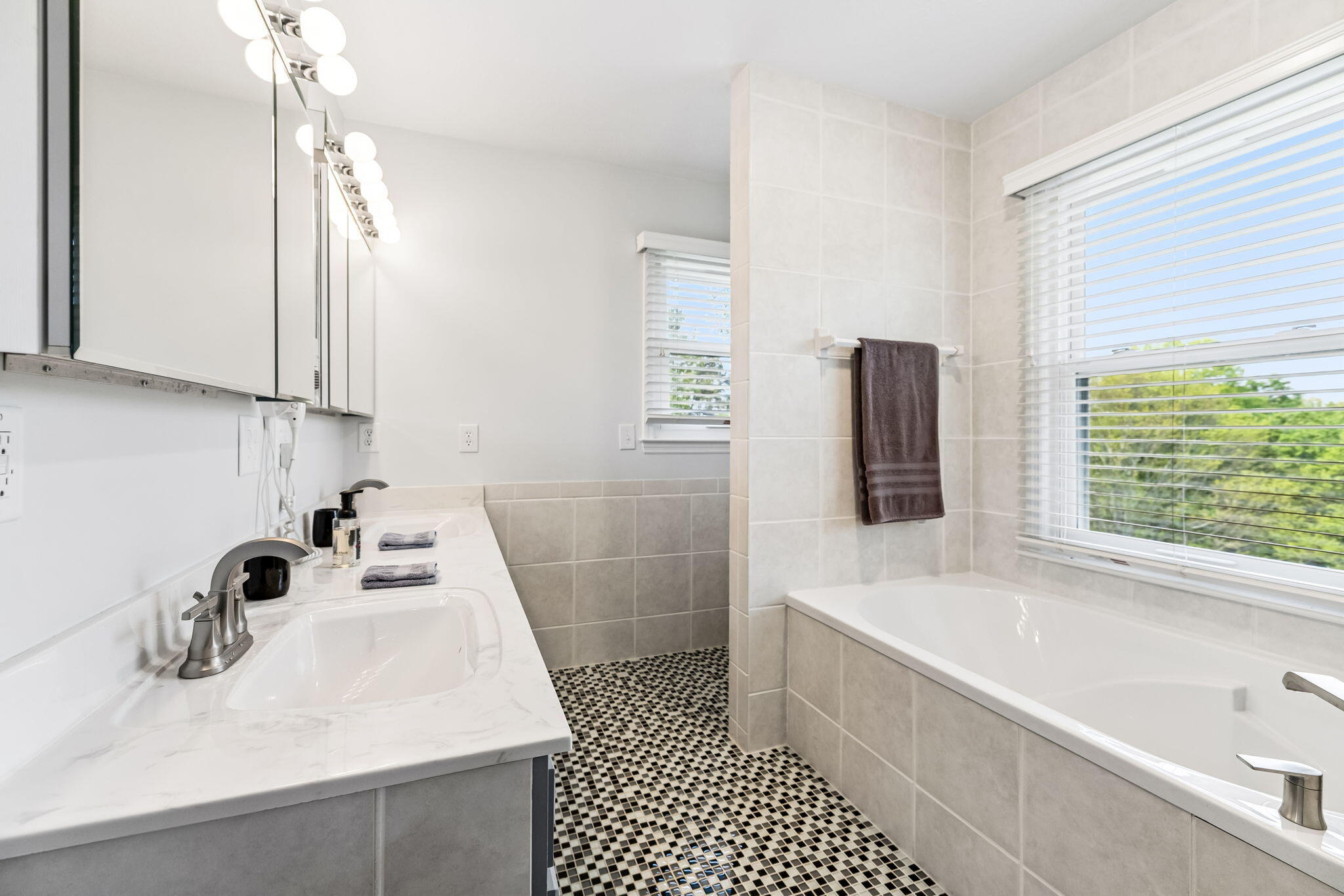 2931 Gold Point Circle South Hixson, TN 37343 - Photo 38 of 90 48-2931 Gold Point Cir S TN 37343 - 061