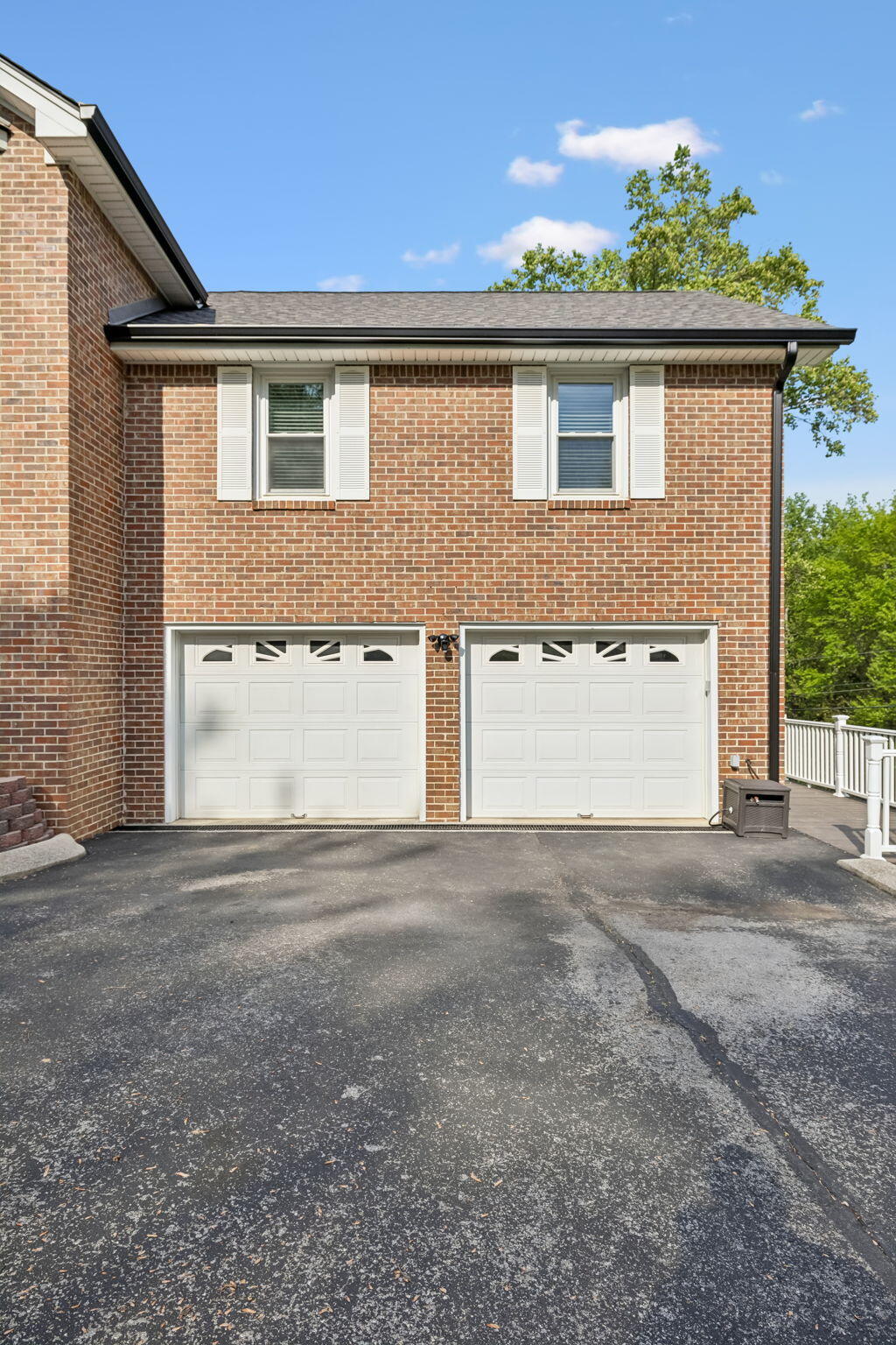 2931 Gold Point Circle South Hixson, TN 37343 - Photo 4 of 90 3-2931 Gold Point Cir S TN 37343 - 006