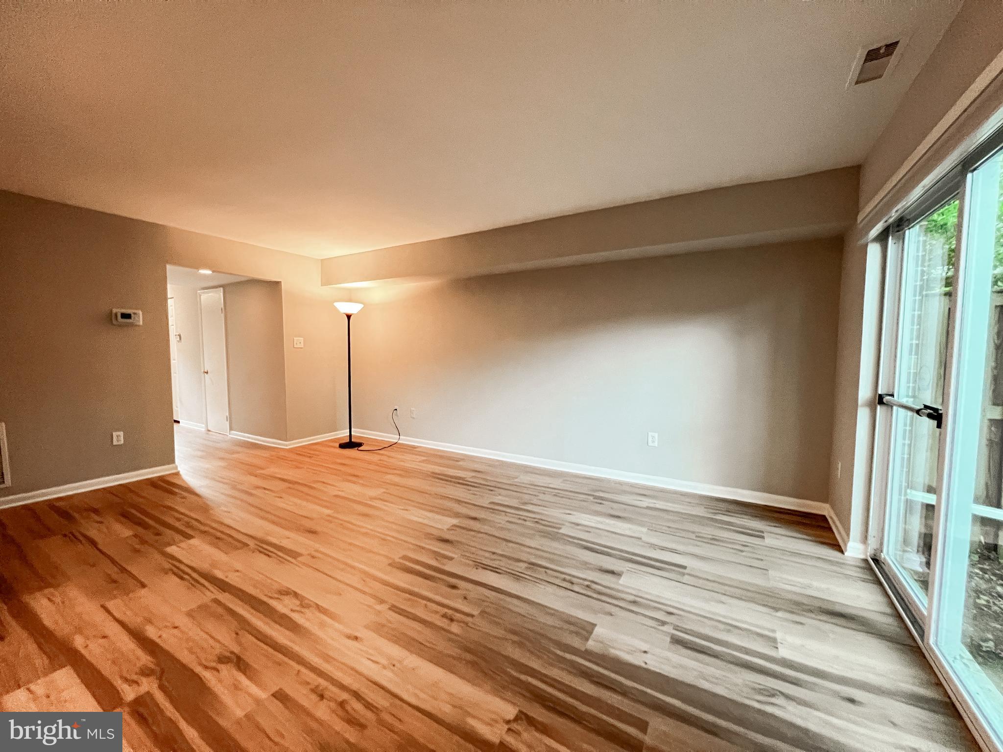 10863 Bucknell Drive Silver Spring, MD 20902 - Photo 14 of 29 Living Room