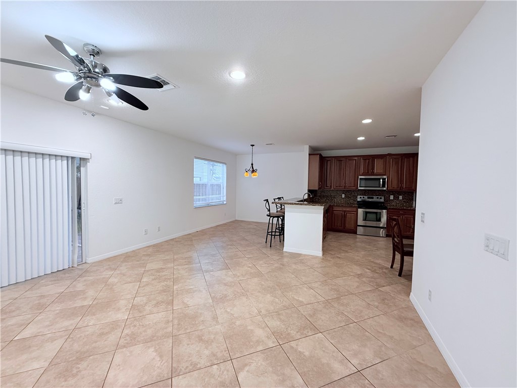 9323 Breakers Row Fort Pierce, FL 34945 - Photo 11 of 31