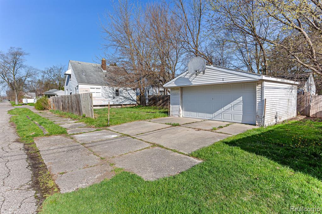 8600 Fielding Street Detroit, MI 48228 - Photo 23 of 24