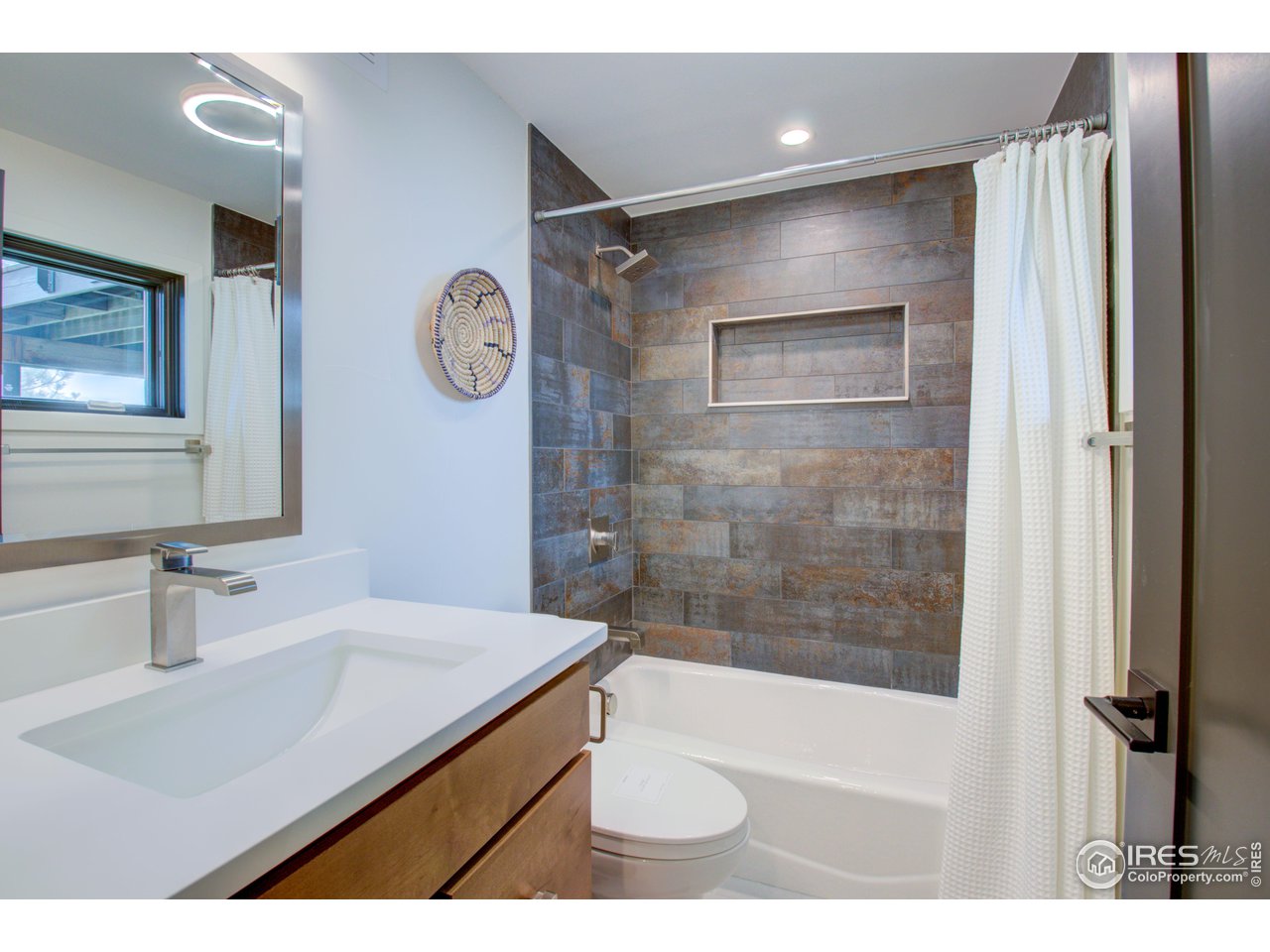 159 Alpine Way Boulder, CO 80304 - Photo 37 of 40 Second lower level en suite bath