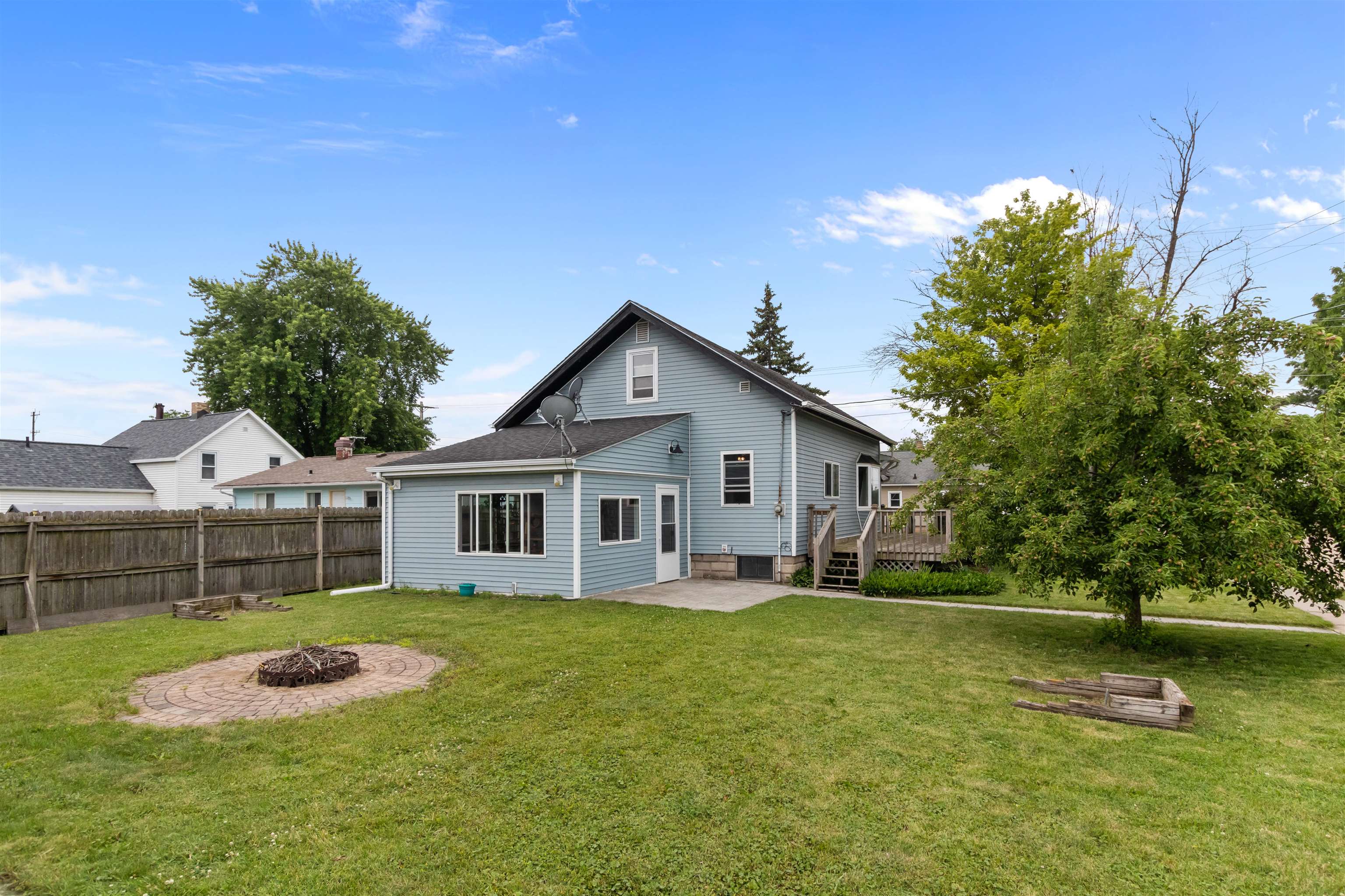 127 Madison Street Menasha, WI 54952 - Photo 42 of 48