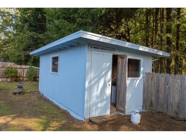 $449,990 | 3292 Munsel Lake Road, Florence, OR 97439