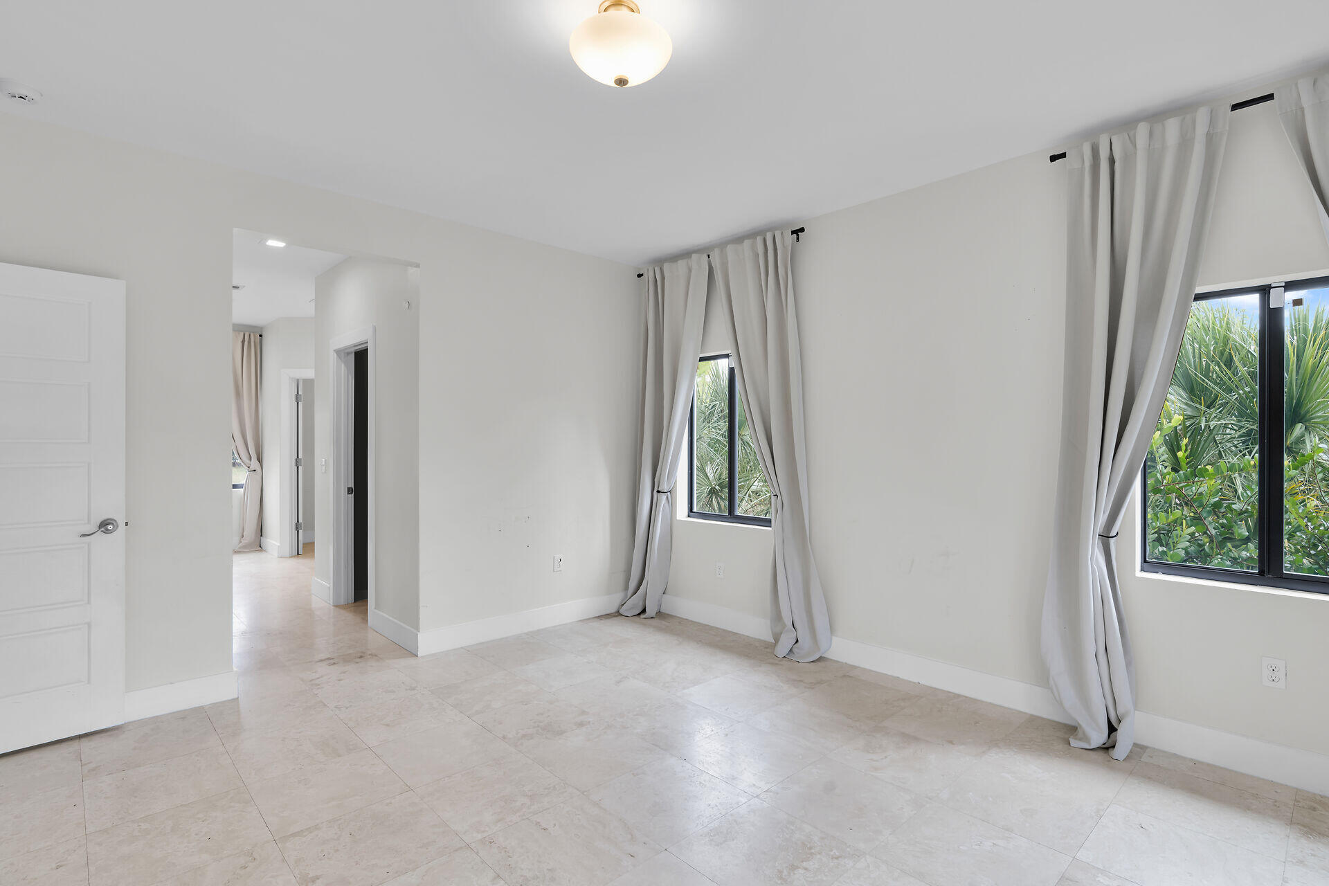 19900 Southwest 280th Street Homestead, FL 33031 - Photo 44 of 52 a view of entryway with window