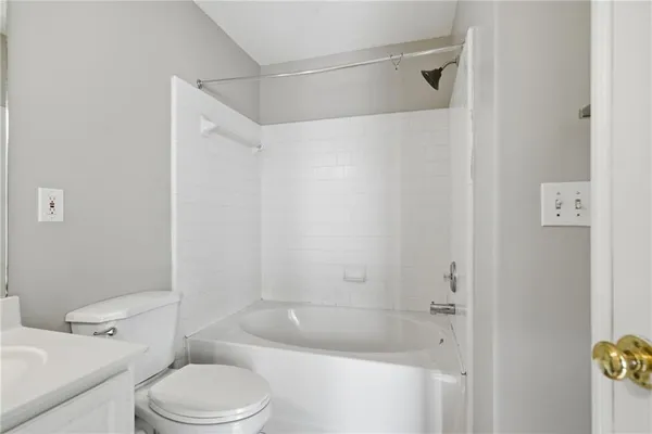 $2,100 | 4645 Valais Court, Unit 77, Alpharetta, GA 30022