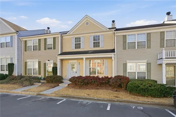 $2,100 | 4645 Valais Court, Unit 77, Alpharetta, GA 30022