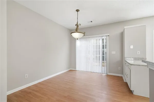 $2,100 | 4645 Valais Court, Unit 77, Alpharetta, GA 30022
