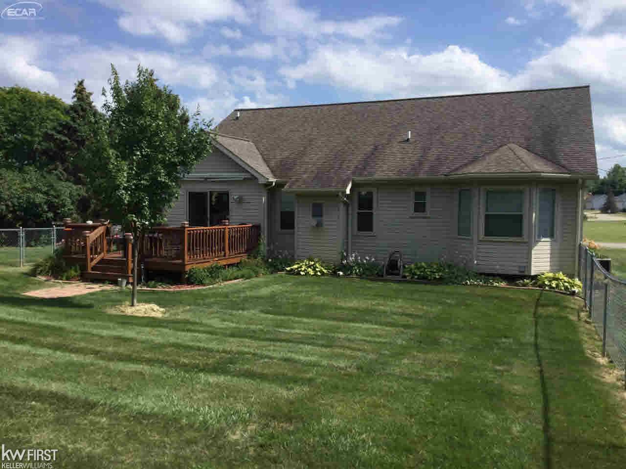 7222 Potter Road Flushing, MI 48433 - Photo 3 of 20 21342057-2.JPG